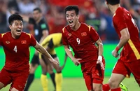 Tiến Linh ghi bàn thắng duy nhất giúp U-23 Việt Nam vào chung kết. 