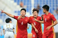 Tiến Long (6) với bàn gỡ hòa tuyệt đẹp trong trận U-23 Việt Nam - U-23 Hàn Quốc 1-1.