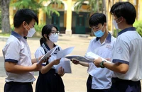 Thí sinh thi tuyển vào lớp 10 tại TP.HCM.