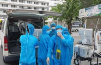Đang có tình trạng nhiều nhân viên y tế xin nghỉ việc.