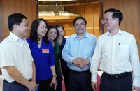 Thủ tướng Phạm Minh Chính, Thường trực Ban bí thư Võ Văn Thưởng cùng các đại biểu tham dự tại hội nghị.