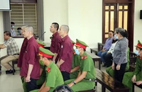 Các bị cáo tại phiên tòa phúc thẩm.