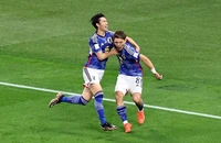 Ritsu Doan gỡ hòa 1-1 cho Nhật Bản, mở đầu cơn địa chấn thứ hai ở châu Á.