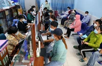 Các chuyên gia cho rằng TP.HCM chưa thực hiện hiệu quả việc tăng cường nguồn thu cho ngân sách, trích nguồn cải cách tiền lương theo quy định vẫn còn hạn chế…