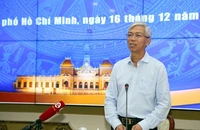 Phó Chủ tịch UBND TP.HCM Võ Văn Hoan chủ trì hội nghị. 