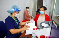 Điều 100 dự thảo Luật BHXH (sửa đổi) đã đề xuất bổ sung chế độ thai sản vào nhóm quyền lợi mà người tham gia BHXH tự nguyện được hưởng khi lao động nữ sinh con.
