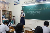 Một tiết học văn của học sinh lớp 9 Trường THCS Lê Văn Tám, quận Bình Thạnh.
