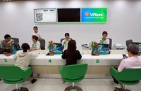 Săn lãi vay thấp từ ngân hàng này trả ngân hàng khác