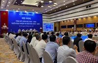 Hội nghị được tổ chức trực tiếp kết hợp trực tuyến.