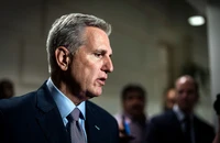Chủ tịch Hạ viện Mỹ Kevin McCarthy họp báo sau khi bị bãi nhiệm ngày 3-10.