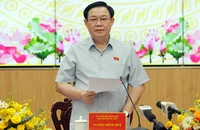Chủ tịch Quốc hội Vương Đình Huệ phát biểu tại buổi làm việc với Thành ủy Cần Thơ chiều 10-10.
