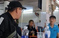 “Cò” Hải đưa chúng tôi đi gặp người cần bán thận để quan sát, giúp chúng tôi tham gia vào đường dây.