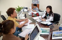 Trong tuần qua, thông tin UBND TP.HCM trao quyết định phê duyệt kết quả tuyển dụng công chức, viên chức từ nguồn sinh viên xuất sắc nhận được sự quan tâm của bạn đọc.