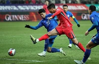 Thái Lan đã chặn đứng Hàn Quốc ngay trên sân Seoul World Cup.