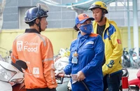Bộ Công Thương đề xuất Nhà nước sẽ không tham gia vào quá trình điều hành giá, mà công bố các yếu tố hình thành giá để doanh nghiệp tự quyết định giá.