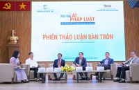 Các chuyên gia, nhà khoa học thảo luận tại hội thảo.