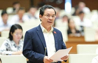 ĐBQH Hoàng Văn Cường