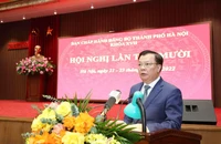Bí thư Thành uỷ Hà Nội Đinh Tiến Dũng