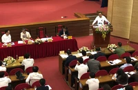 Chủ tịch Hà Nội: 10 năm qua giá nước sạch chưa tăng, nên doanh nghiệp ít mặn mà