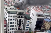 Cháy nhà 7 tầng ở quận Thanh Xuân, TP Hà Nội