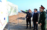 Bí thư Thành uỷ Hà Nội kiểm tra tiến độ đường Vành đai 4 - Vùng thủ đô