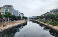 Hai giám đốc Sở của Hà Nội nêu giải pháp 'hồi sinh' sông Tô Lịch