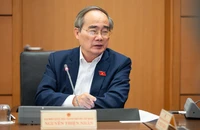 Đề nghị nâng lương tối thiểu lên gấp đôi để người lao động có thể sinh thêm con