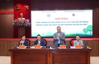 Hà Nội bàn giải pháp xử lý ô nhiễm không khí