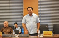Tiểu phẩm họ nói rất đúng, "Thuốc giả, bác sỹ giả, chỉ có con tôi chết là thật"