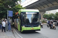 Hà Nội đề xuất hỗ trợ 70% chi phí lãi vay ngân hàng để phát triển xe buýt điện