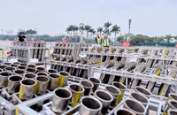 Công tác chuẩn bị bắn pháo hoa chào mừng thành công Đại hội Đảng XIV