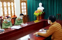 Cảnh cáo 2 người lập nhóm 'báo chốt CSGT' trên Zalo