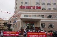 Nhân viên y tế ‘kêu cứu’ vì bị nợ lương, BV ‘xin’ Bộ Y tế hỗ trợ hơn 10 tỉ