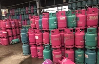 Hà Nội: Công an xác minh vụ hàng ngàn vỏ bình gas bị ‘chiếm giữ trái phép’