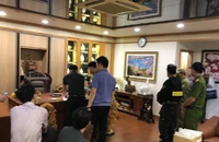 Khám xét trụ sở Công ty AIC sau lệnh bắt cựu chủ tịch Nguyễn Thị Thanh Nhàn
