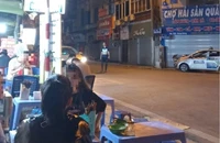 Tạm giữ tài xế taxi nghi lấy điện thoại của 2 nữ du khách Nga