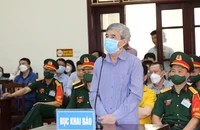 "Ông trùm’ xăng lậu: Cựu đại tá biên phòng ‘gọi điện dọa’ nên phải hối lộ