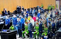 Xét xử vụ AIC: An ninh thắt chặt, cựu bí thư và chủ tịch Đồng Nai có mặt tại tòa