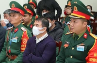 Đang xử phúc thẩm cựu đại tá biên phòng ‘bảo kê’ xăng lậu kêu oan 