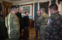 Ông Zelensky tiếp các tham mưu trưởng Anh, Pháp, phác thảo phương án đưa quân đến Ukraine