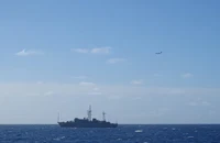 Mỹ điều tàu và máy bay giám sát tàu tình báo Nga lại gần Hawaii