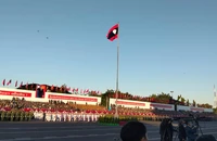 CHÙM ẢNH: Lễ diễu binh, diễu hành kỷ niệm 50 năm Quốc khánh Lào