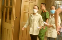 Cựu nhân viên ngân hàng lừa đảo, lấy tiền mua tài sản chuyển cho người thân