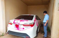 Xe ô tô của giám đốc bị xịt sơn ngay tại cơ quan