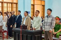 Cựu giám đốc sở nội vụ và thuộc cấp lãnh án vụ thất thoát 575 triệu đồng