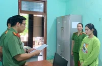 2 phụ nữ giả danh nhân viên ngân hàng lừa đảo qua điện thoại bị bắt