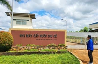 Nhà máy nước bị cắt điện vì... 'nhân viên thu tiền xài cá nhân'