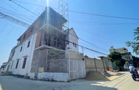 Sập giàn giáo khiến 2 thợ xây thương vong