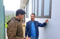 Truyền đạt ý kiến của Thủ tướng Chính phủ đến nhân dân vùng bị động đất