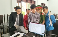 Bị hại cầm dao rựa uy hiếp, bị cáo lãnh 1 năm tù